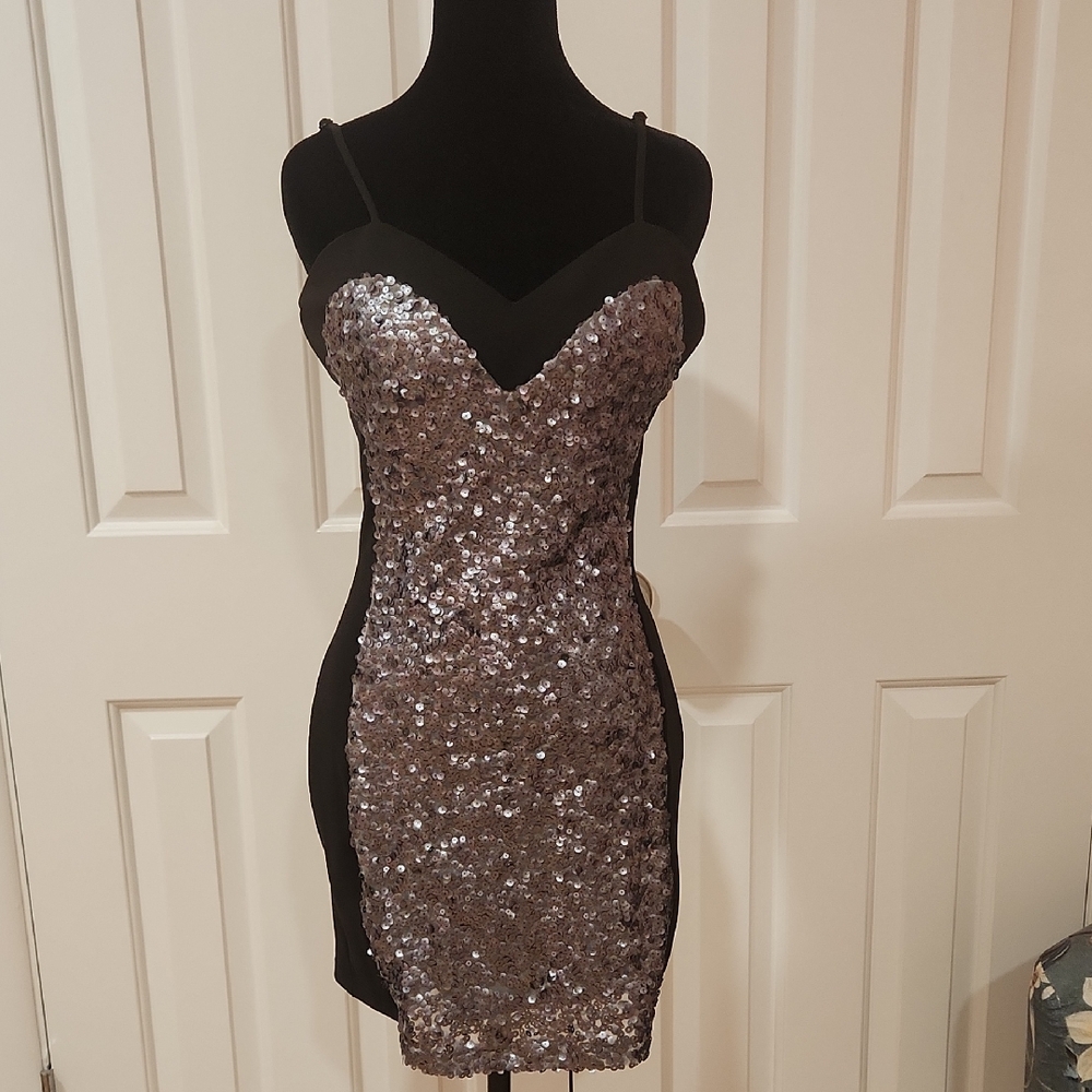 Alberto Makali Black and Silver Sequin Mini Dress